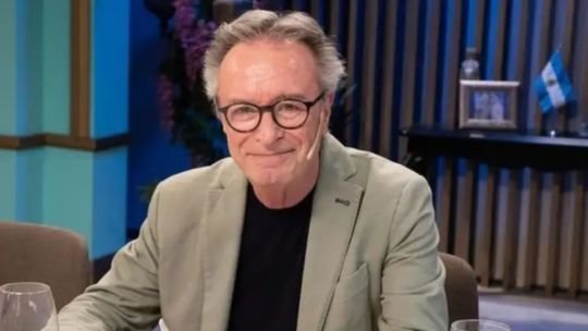 Oscar Martínez: “Rosalía se mandó un moco tremendo, y ahora está retrocediendo en chancletas”