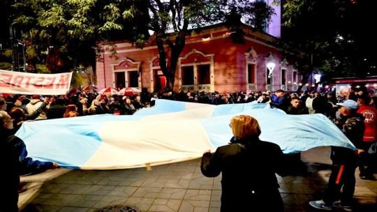 La UCR Córdoba entra en modo electoral: convocó a internas tras la caída de la prórroga de Ferrer