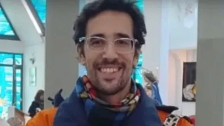 Desesperada búsqueda de un hombre de 38 años de Cipolletti: se subió a un micro para viajar a Córdoba y desapareció
