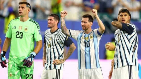 Argentina a octavos de final con sufrimiento, alivio y desahogo