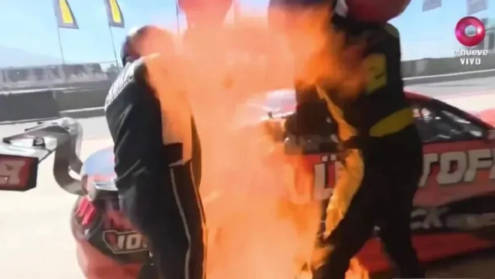 Caos en los boxes del TC en San Juan: fuego en el auto de Lambiris y peligro por el combustible derramado