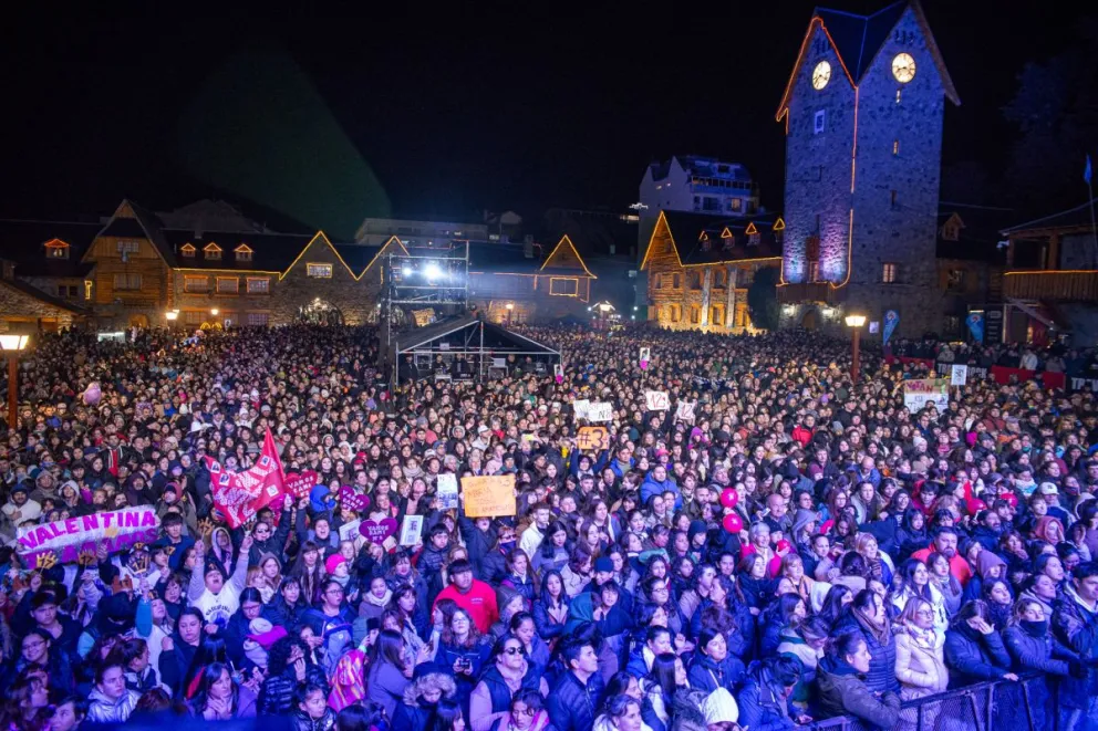 Luck Ra, Los Auténticos Decadentes y Ángela Leiva encabezarán la Fiesta Nacional de la Nieve 2026