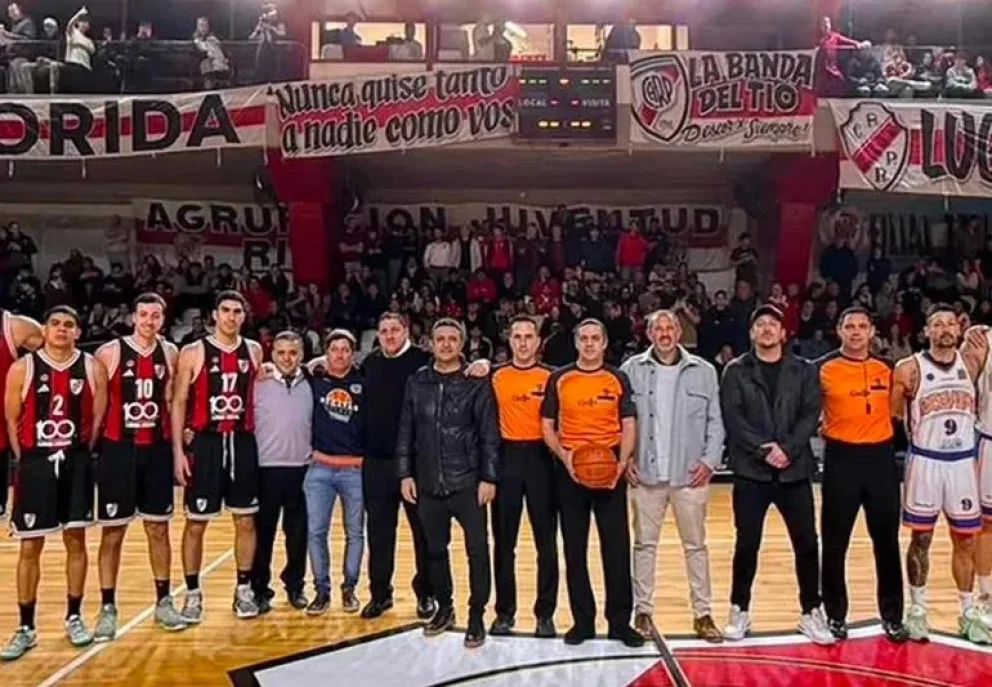 Orgullo neuquino en la elite: Carlos Herrera dirigió la final por el ascenso entre River y Regatas