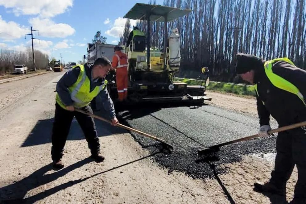 Piden transitar con precaución por obras de bacheo en la Ruta Provincial 7