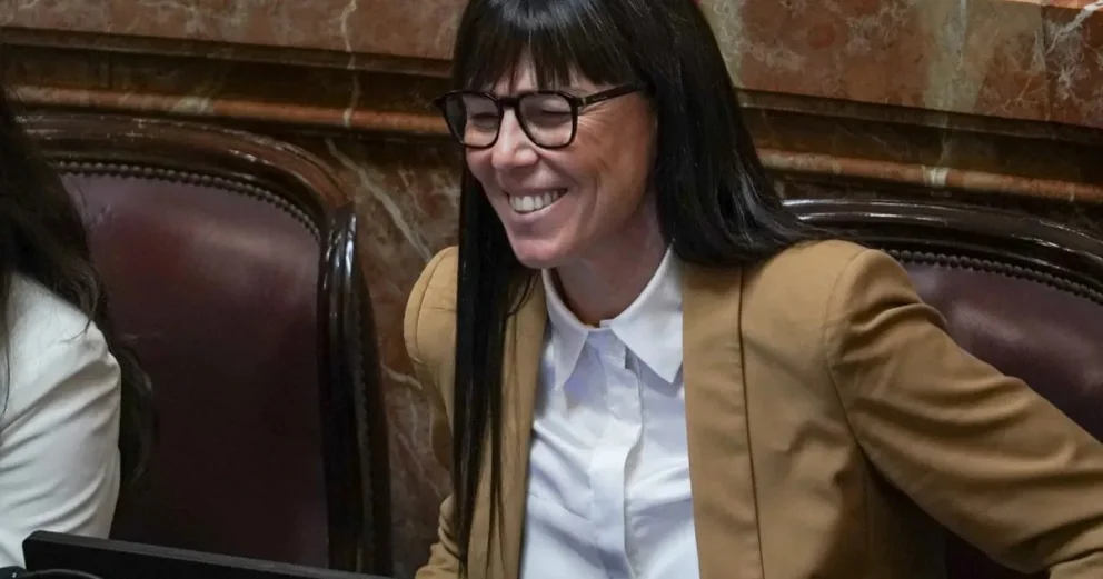 “Estamos para defender Neuquén”: el voto de Julieta Corroza que marcó diferencias en el Senado