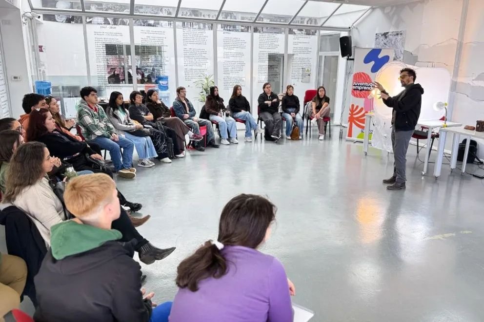 Jóvenes emprendedores: Habrá un taller gratuito sobre diseño para redes sociales