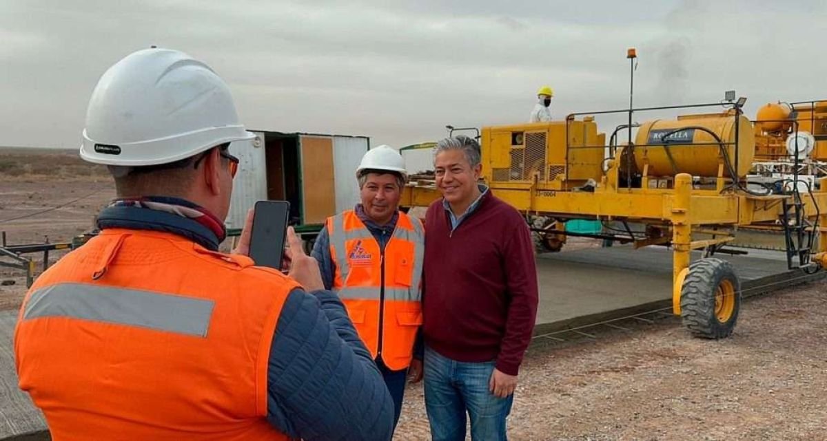 Figueroa no para: viaja a EEUU para consolidar el plan de obras