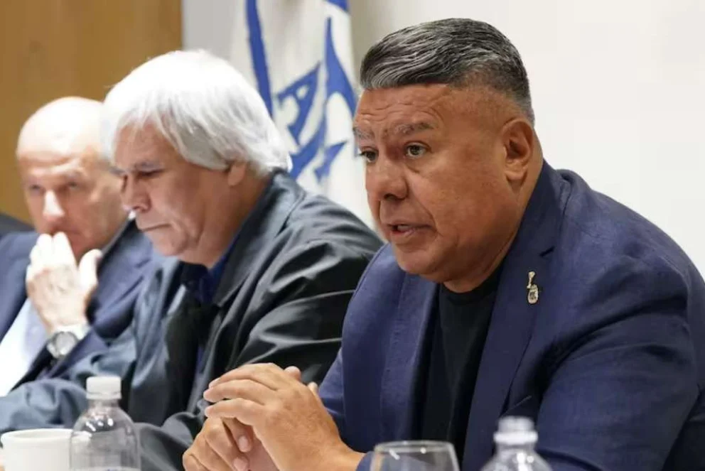 Sin sanción de la FIFA: Chiqui Tapia defendió a los jugadores por la bandera de Malvinas