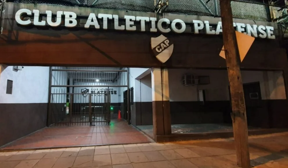 Brutal episodio en el fútbol infantil: barras de Platense increparon y agredieron a padres