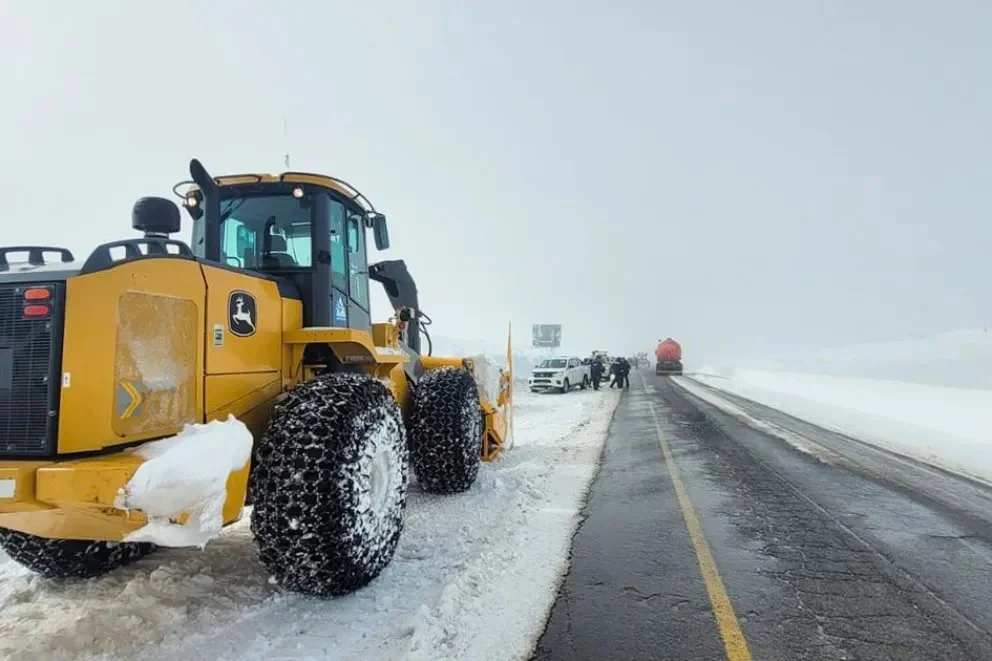 Nieve en Neuquén: cómo están las rutas y qué sectores son los más afectados por el temporal