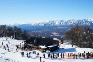El Bolsón prepara un fin de semana largo con trufas, vinos, nieve y propuestas culturales