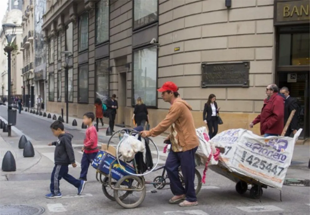 Una familia de cuatro integrantes necesitó en julio .564.716 para no ser pobre