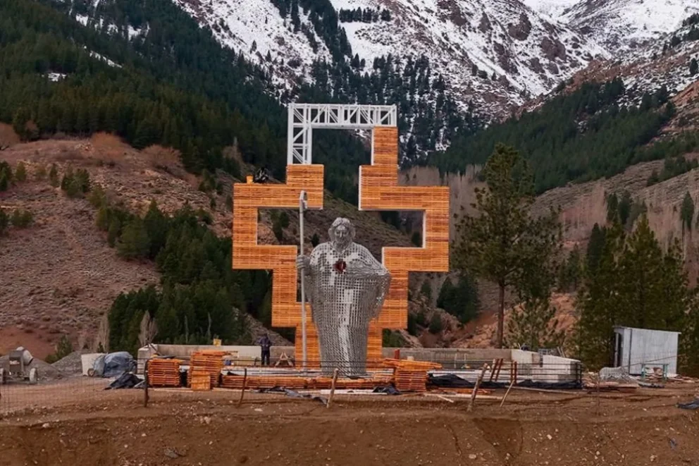 Así se ve el impactante Sagrado Corazón de Jesús en Huinganco
