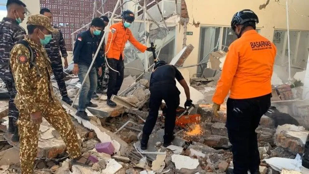 Potente terremoto en Indonesia: hasta el momento se reportaron 38 muertos