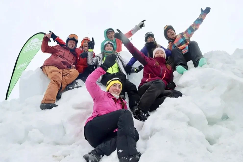 Fiesta de la Nieve en Batea Mahuida: actividades y bajada de antorchas en Villa Pehuenia