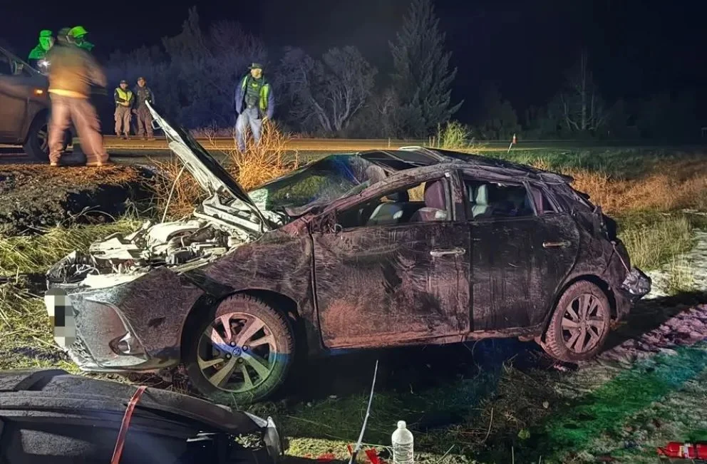 Accidente nocturno en la Ruta 40: trasladaron a tres personas al hospital