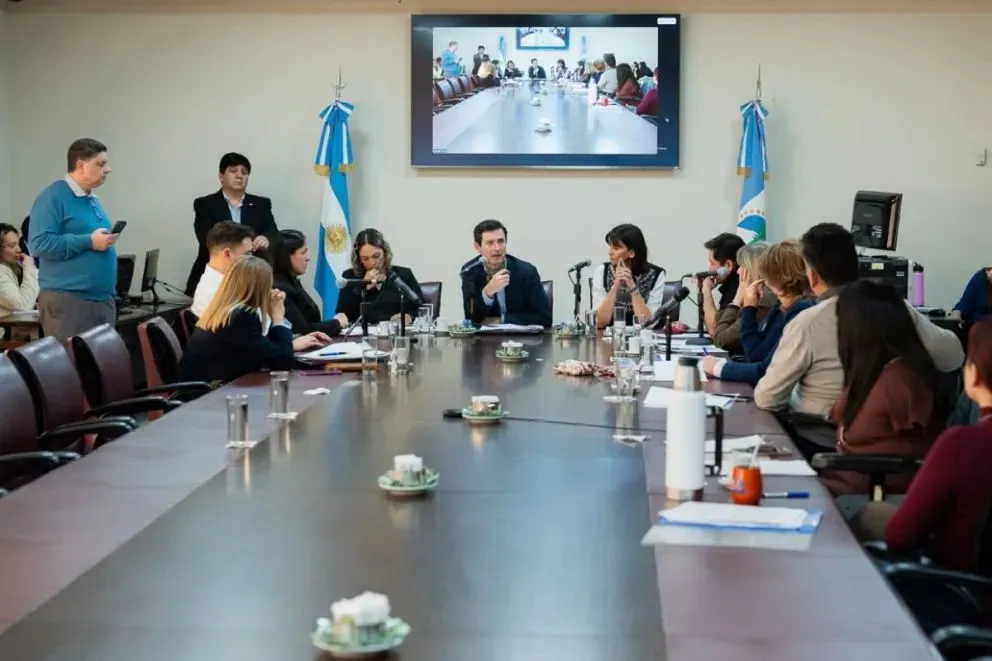 La Provincia presentó el proyecto de ley para proteger las tierras productivas