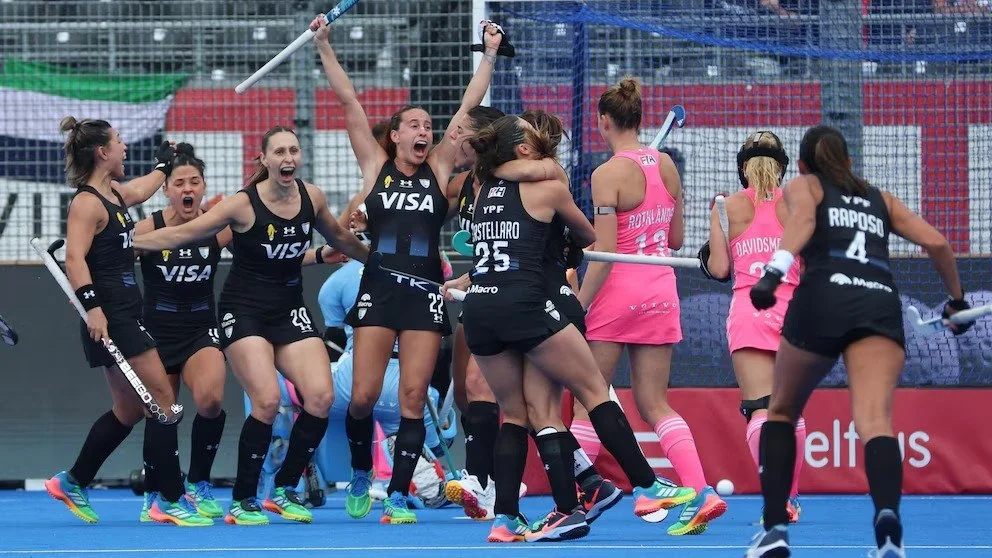 Ráfaga, garra y triunfo clave: Las Leonas le ganaron 3-2 a Alemania en un partidazo del Mundial