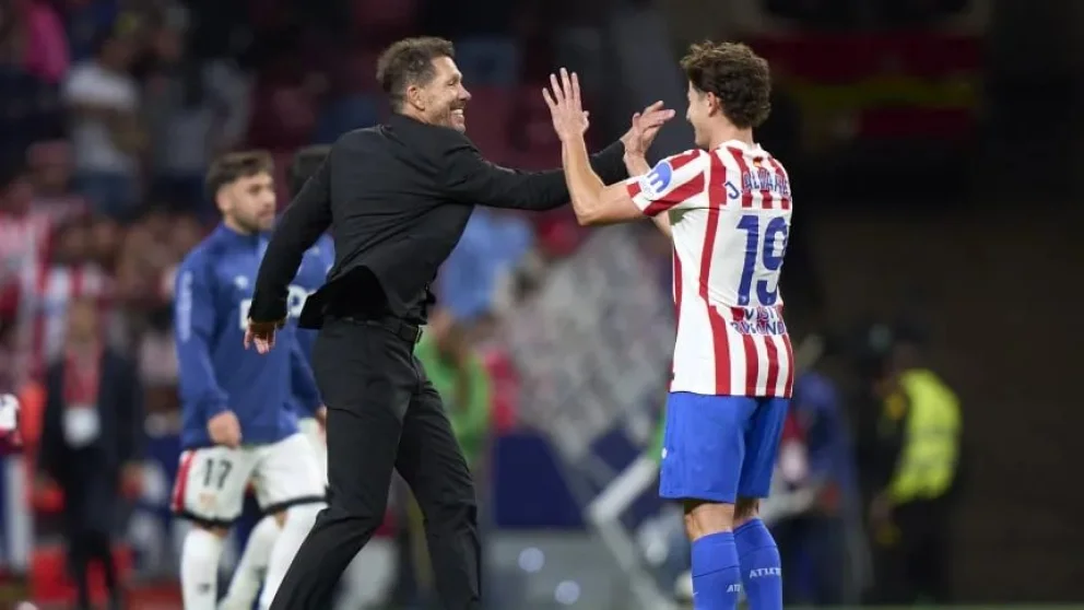 Giro inesperado con Julián Álvarez: Atlético de Madrid aceptaría venderlo, pero con una condición