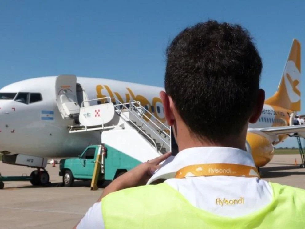 Crisis en Flybondi: un exempleado contó cómo vivió el derrumbe financiero de la empresa desde adentro