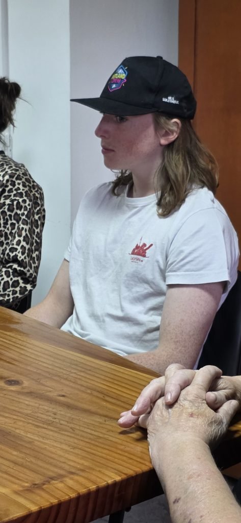 La Municipalidad de Villa La Angostura recibió a Nils Soleymieux, joven talento local del snowboard freestyle.