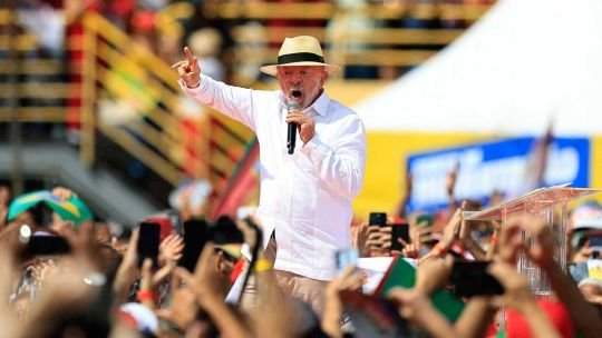 Lula arrancó en pie de guerra: “Invertiremos en defensa para que nadie invada este país para llevarse al presidente…”
