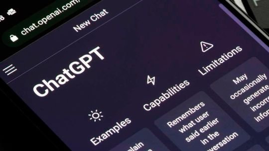 En RDC analizaron las nuevas exigencias de Bruselas para ChatGPT y el alcance de la regulación europea