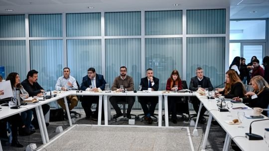 Córdoba cambia las reglas de convivencia: jurados vecinales, límites a los algoritmos y una nueva Fiscalía Municipal