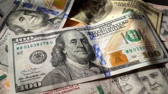 A cuánto cerró el dólar blue hoy, lunes 3 de agosto