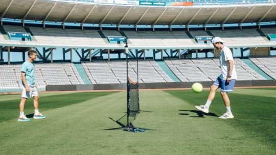 Dominic Thiem: del tenis al fútbol, con escala en el Estadio Kempes