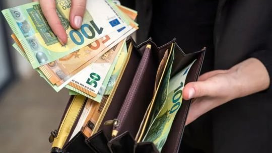A cuánto cotiza el euro hoy, jueves 6 de agosto