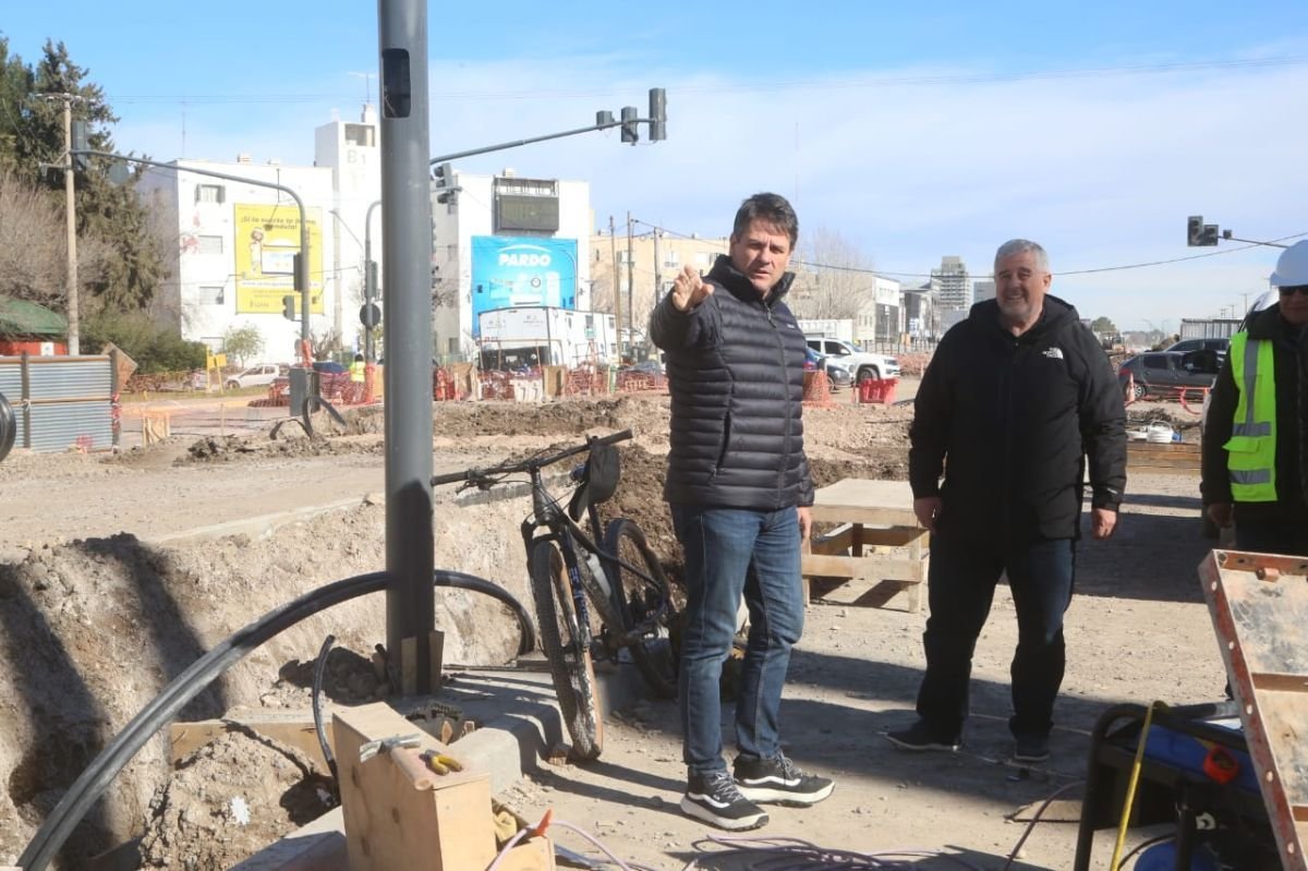 Gaido resaltó que la respuesta pluvial ante las lluvias, más el nuevo asfalto y luminarias, marcan el avance de la Gran Avenida en Neuquén