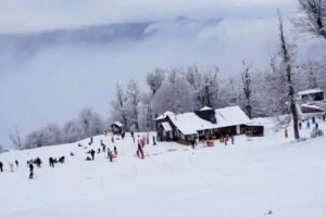 El cerro Perito Moreno recibe agosto con casi todas sus pistas abiertas