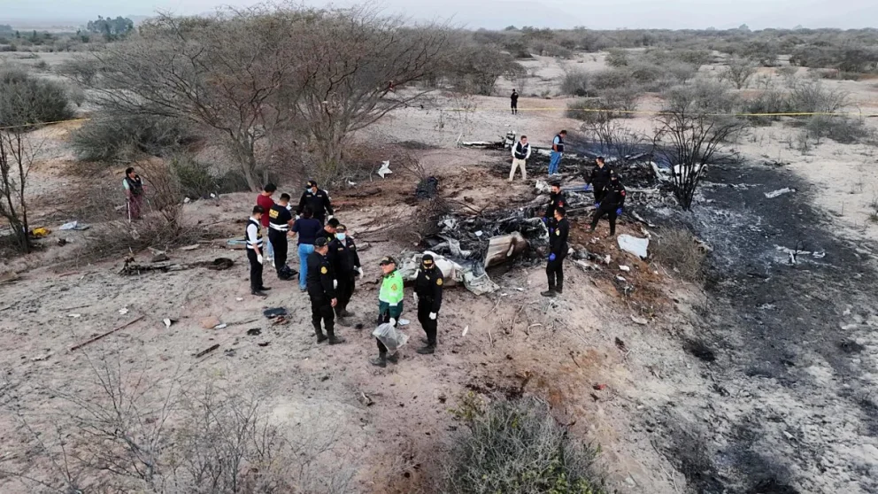 Tragedia en Perú: cayó una avioneta turística en Nasca y murieron 13 personas