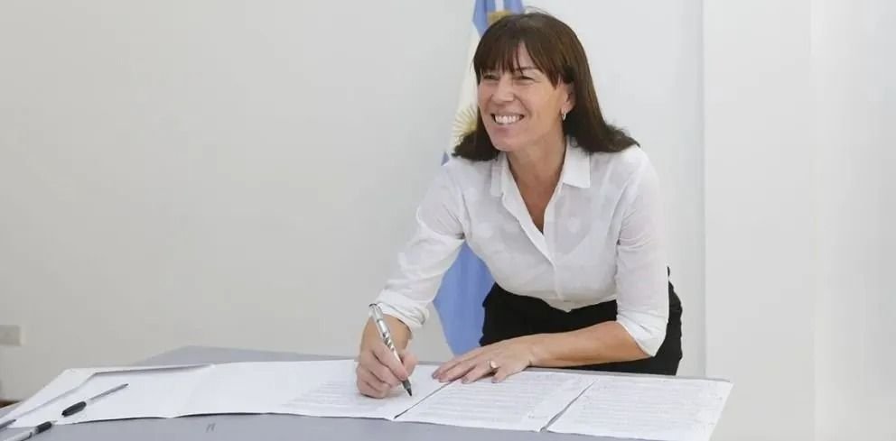 Julieta Corroza impulsará una ley contra la violencia digital