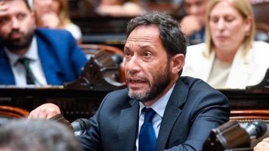 Diputado de la Coalición Cívica criticó al Gobierno: “¿A quién le entregan los datos de los argentinos?”
