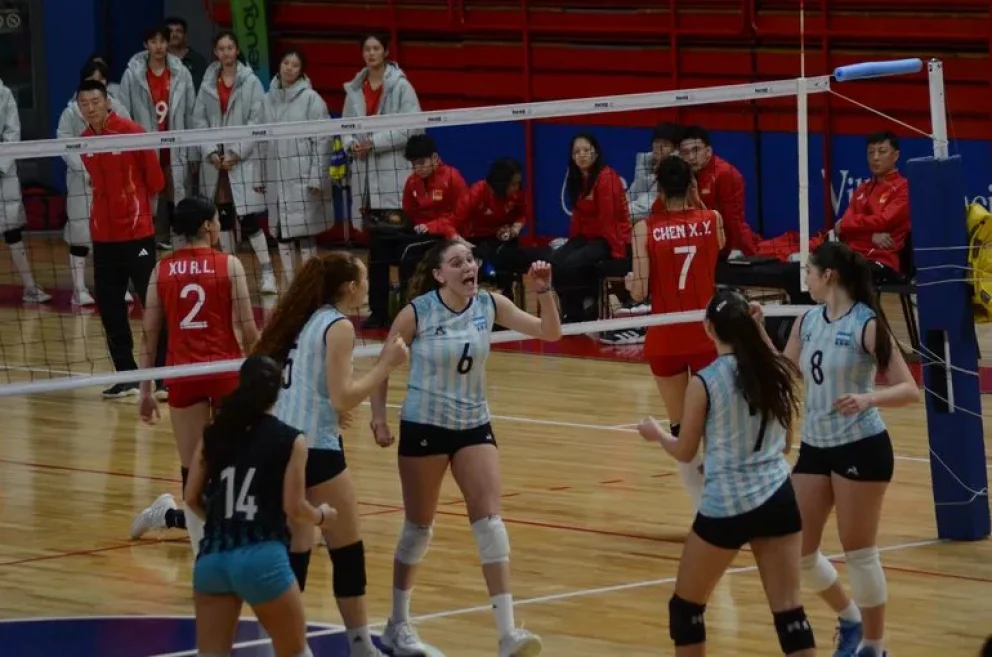 China impuso su potencia ante Las Panteritas en Neuquén: este sábado se juega el último duelo en el Ruca Che