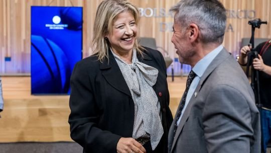 Desembarcos nacionales exhibieron sintonía fina con funcionarios llaryoristas y agitan tablero opositor