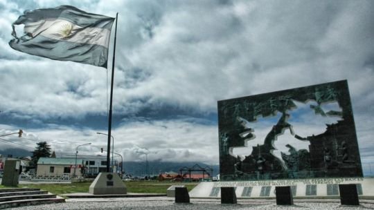 “Puerto Stanley, 1982”: los hechos reales que inspiraron una novela sobre Malvinas