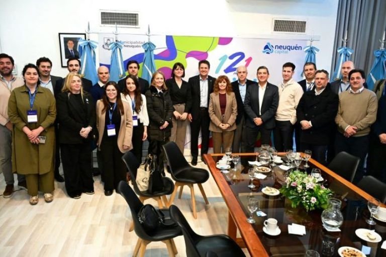 Gaido mostró el crecimiento de Neuquén a empresarios que analizan invertir en Vaca Muerta