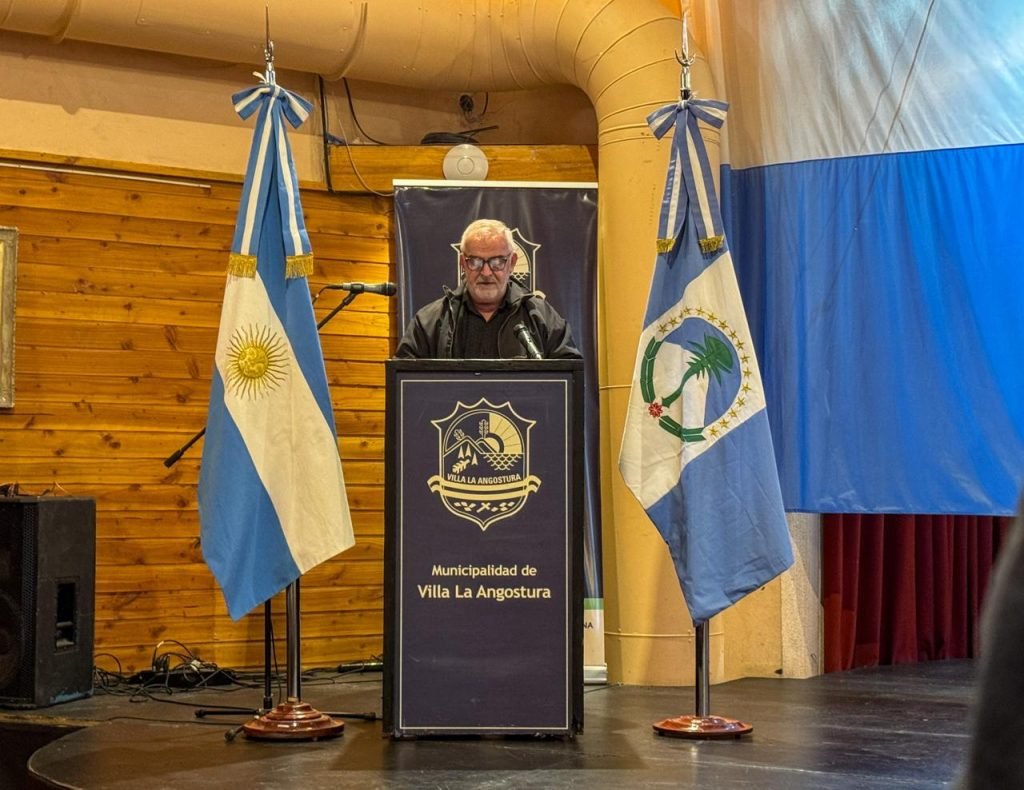 Se realizo en el Centro de Convenciones el  acto oficial en Homenaje al General José de San Martín