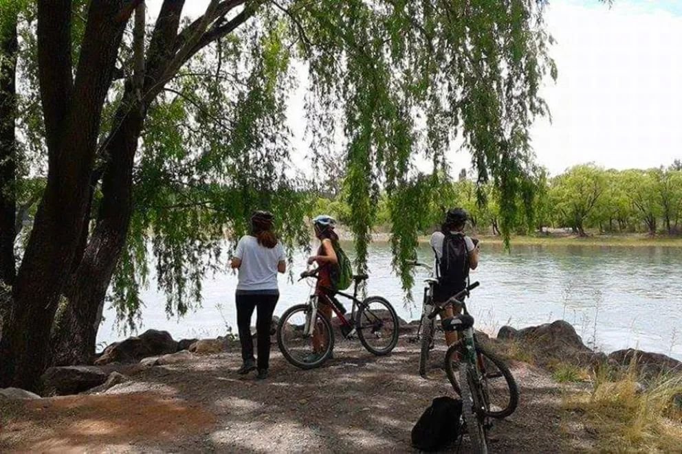 De las chacras a las bardas: dos propuestas para vivir Neuquén al aire libre