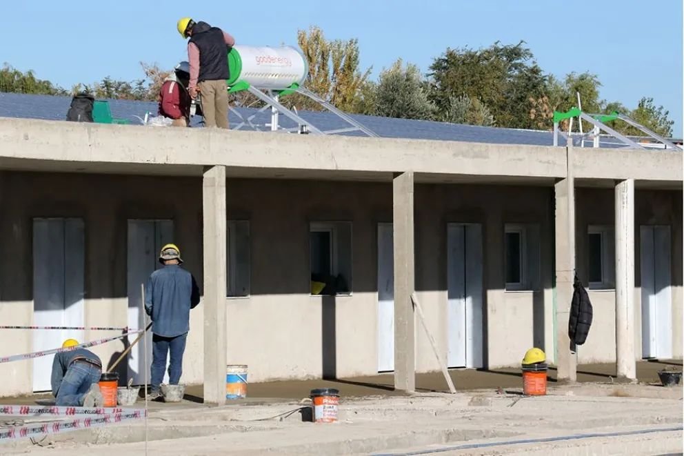 Provincia licita la obra del cuarto Complejo de Adultos Mayores en Plottier