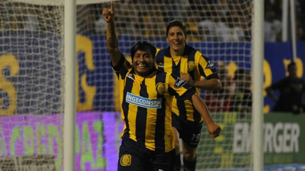Fue ídolo de Rosario Central, campeón de dos títulos, profesional por 20 años y hoy trabaja de albañil junto a su papá