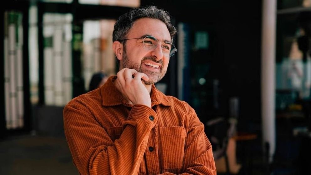 El jefe de Inteligencia Artificial de Microsoft cuestionó a Anthropic y advirtió sobre riesgos para la humanidad