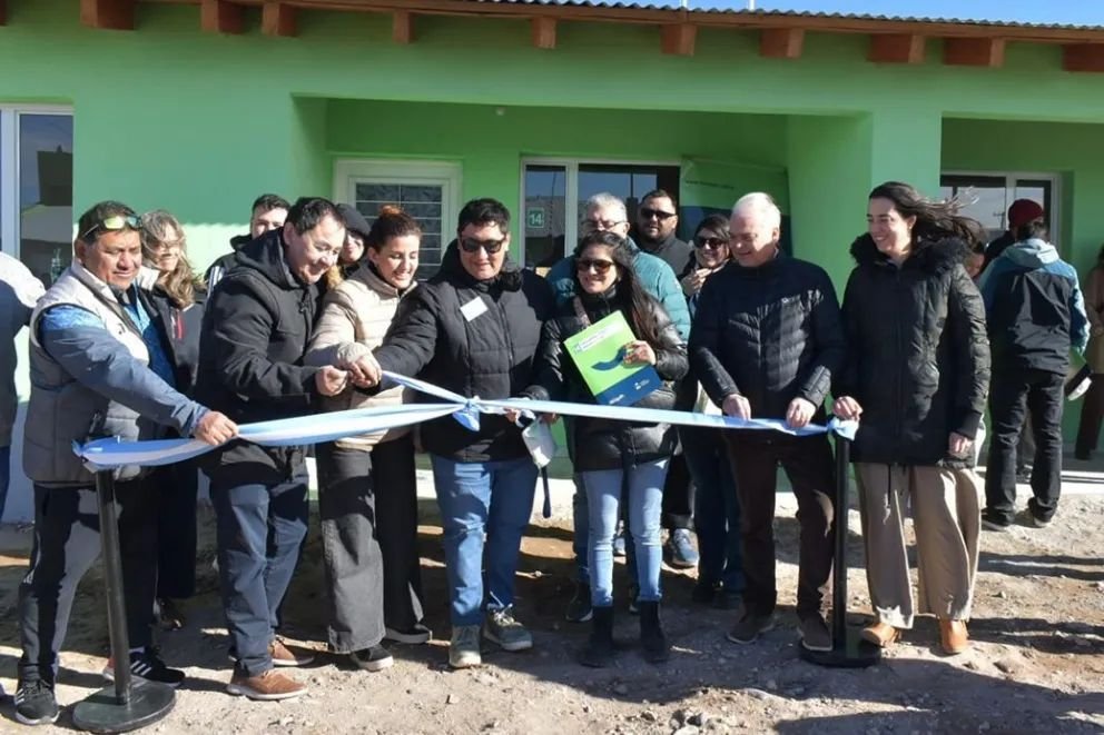 La Provincia entregó más viviendas, ahora en Centenario