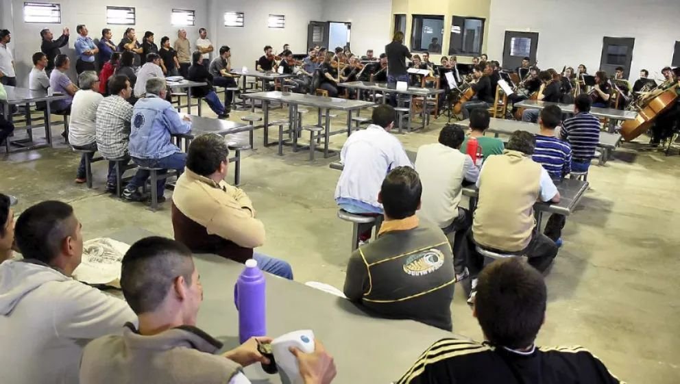Más oportunidades educativas en Contexto de Privación de Libertad
