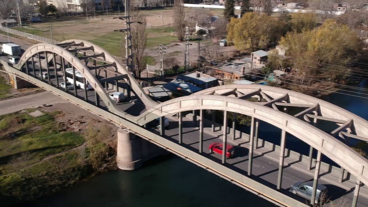 Neuquén y Cipolletti unifican trámites en sus Juzgados de Faltas con un acuerdo metropolitano inédito