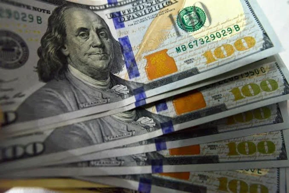 Dólares Link: el canje entre el Tesoro y el Banco Central para frenar al dólar sin usar reservas