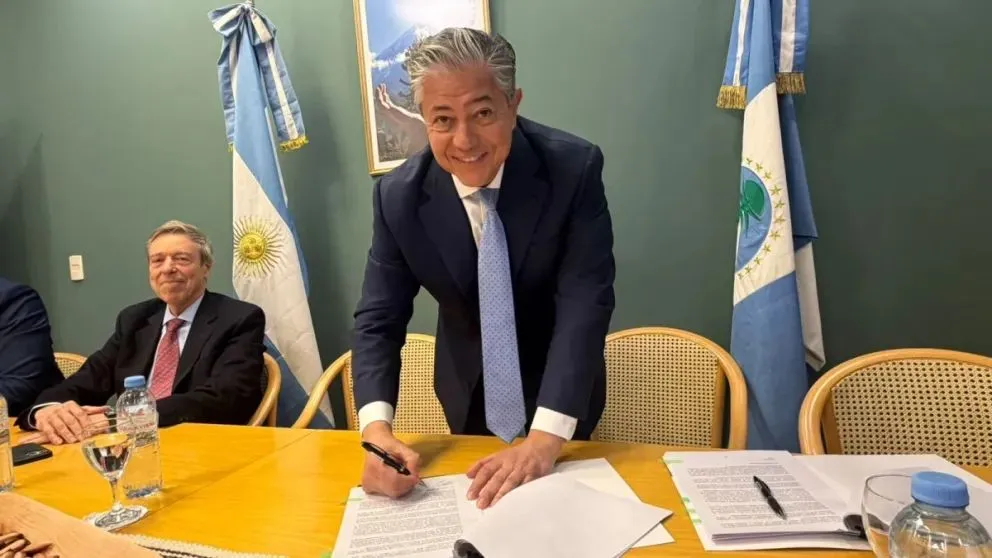 Neuquén acelera las rutas de Vaca Muerta con prefinanciamiento de las empresas petroleras